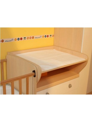 Podlaga za previjalno mizo ali posteljo