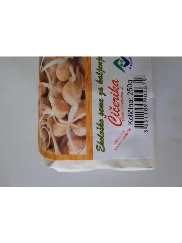 Organic chickpeas seeds for sprouting